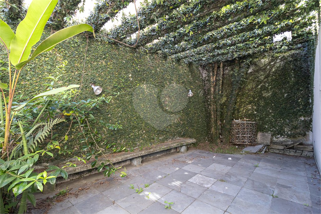Sobrado à venda com 3 quartos, sendo 1 suíte, em Jardim Prudência, São Paulo, SP