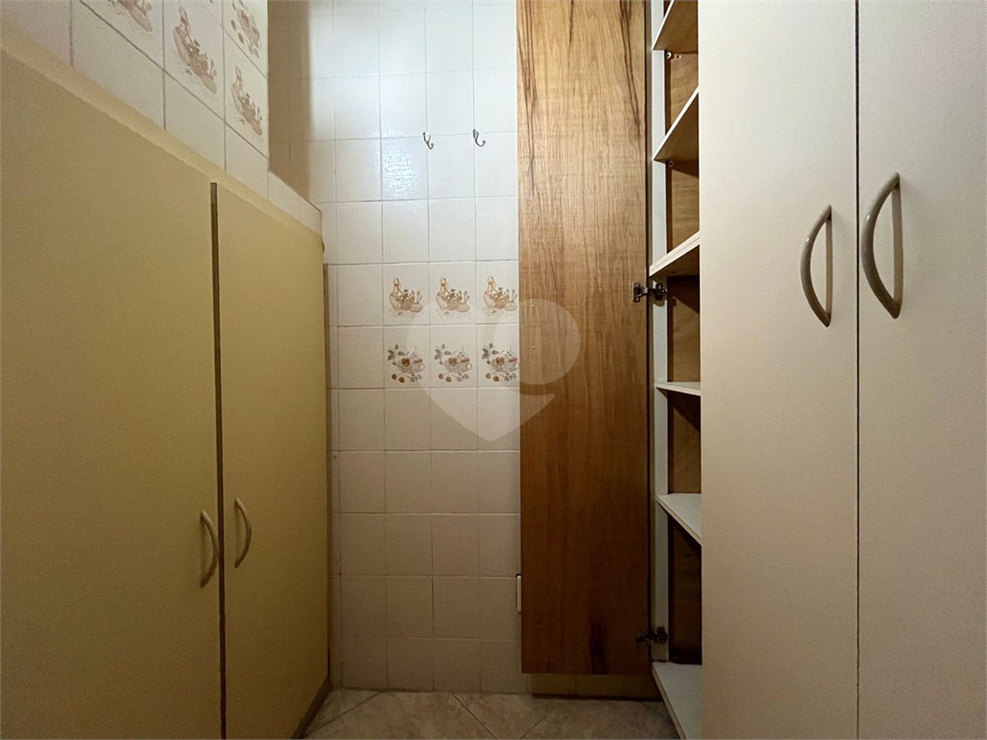 Sobrado à venda com 4 quartos, sendo 2 suítes, em Tremembé, São Paulo, SP