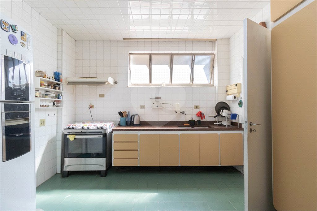 Apartamento à venda com 4 quartos, sendo 1 suíte, em Jardim Paulista, São Paulo, SP