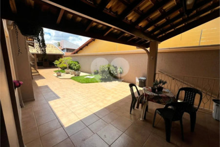 Casa à venda com 3 quartos, sendo 1 suíte,  em Vila São José, Itapetininga, SP