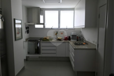 Apartamento à venda com 2 suítes em Itaim Bibi, São Paulo, SP