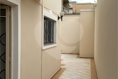 Casa para alugar com 3 suítes no condomínio Jardim Siriema, Atibaia - SP