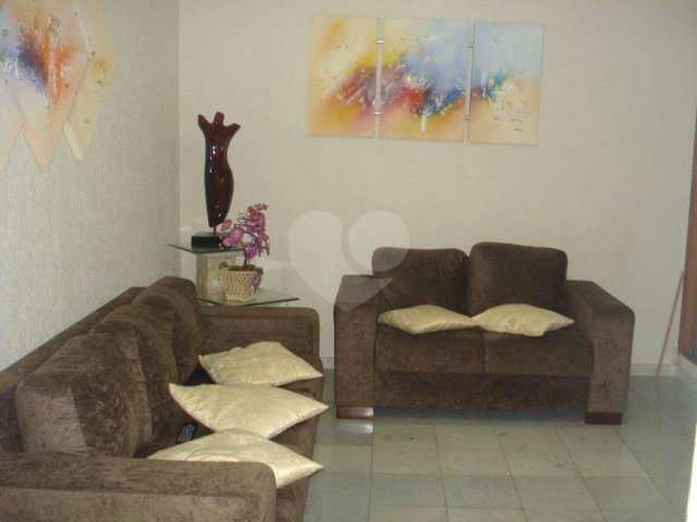 Casa à venda com 5 quartos, sendo 1 suíte,  em Vila Guilherme, São Paulo, SP