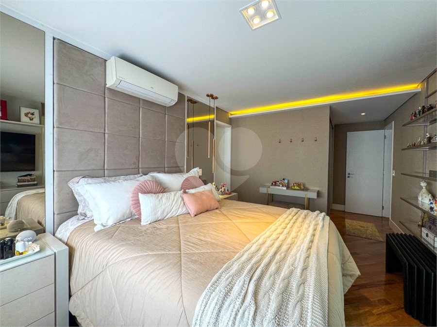Apartamento à venda com 3 suítes em Brooklin, São Paulo, SP