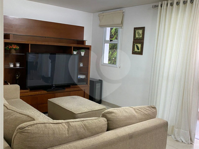 Casa à venda com 4 suítes no condomínio Maison Montparnasse, São Paulo - SP