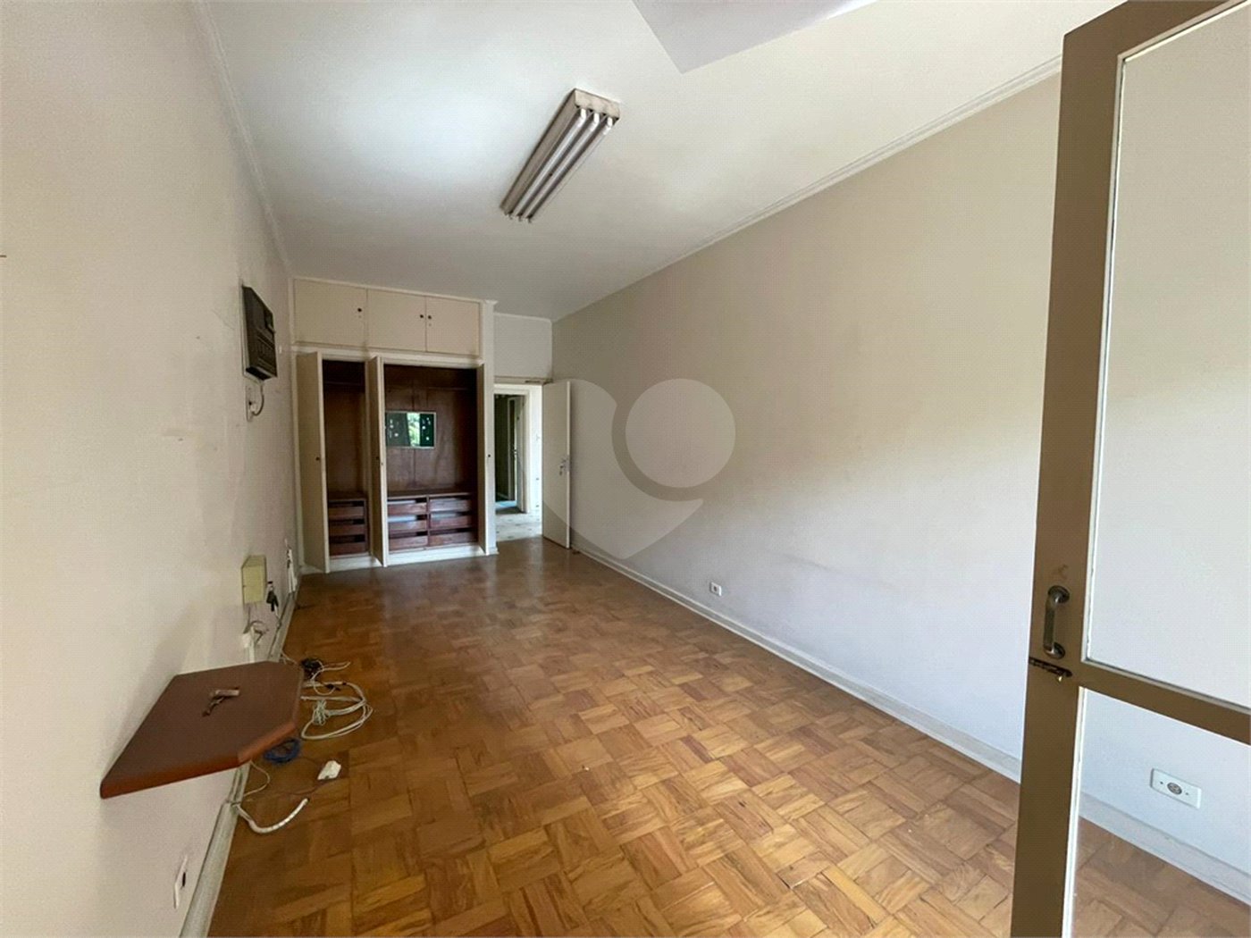 Sobrado à venda com 4 quartos, sendo 1 suíte, em Vila Congonhas, São Paulo, SP