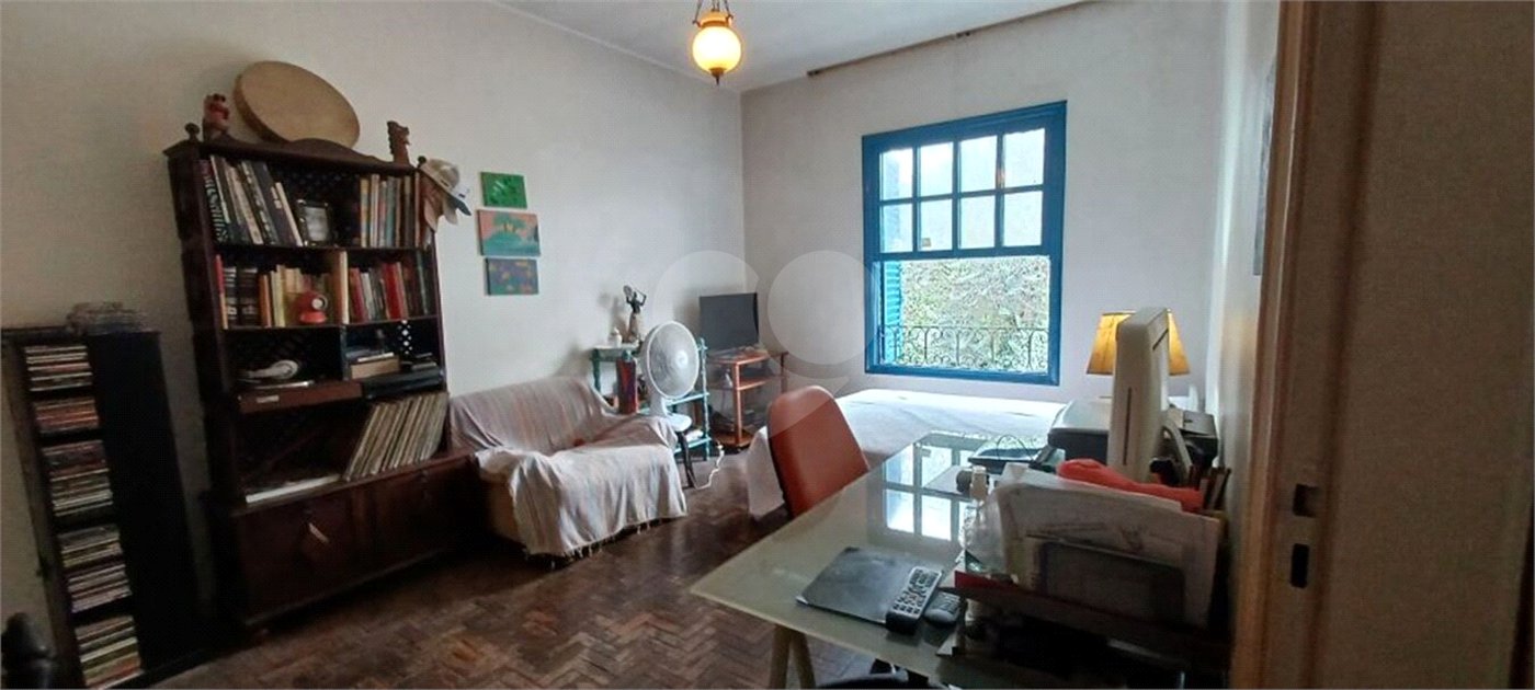 Sobrado à venda com 3 quartos, sendo 1 suíte, em Jardim Novo Mundo, São Paulo, SP