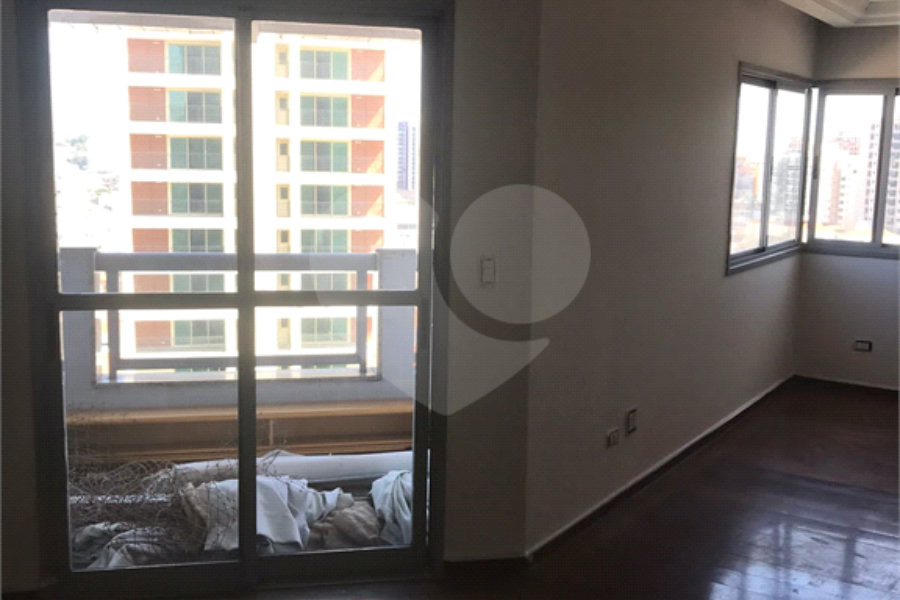 Apartamento à venda com 3 quartos, sendo 1 suíte, em Vila Paulicéia, São Paulo, SP
