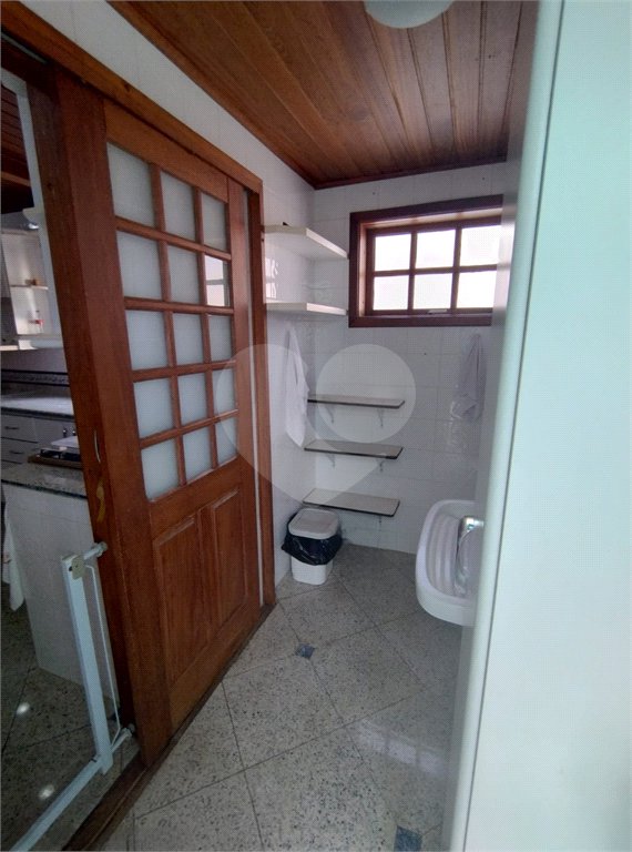 Casa à venda com 3 quartos, sendo 1 suíte, no condomínio Bosque de Greviléa, Vinhedo - SP