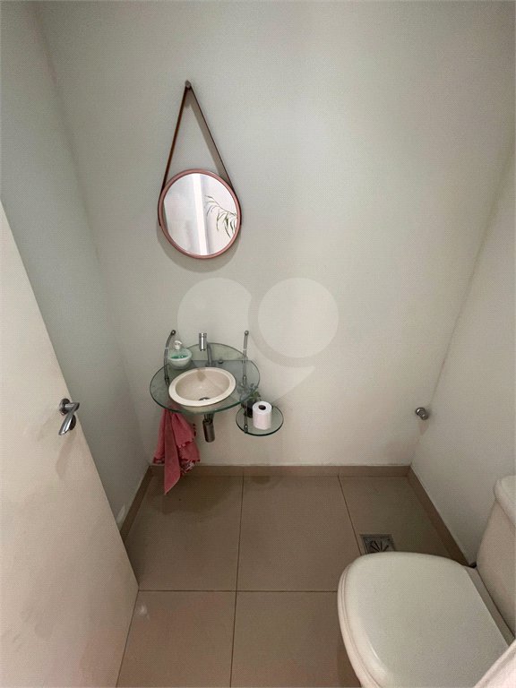 Casa à venda com 5 quartos, sendo 1 suíte, no condomínio Residencial Green Ville, Rio de Janeiro - RJ