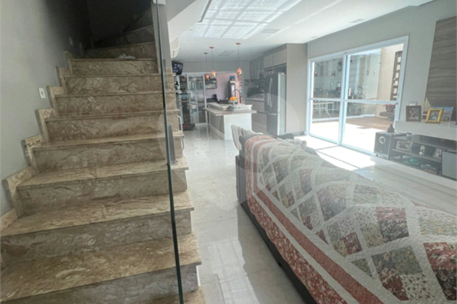 Casa à venda com 4 suítes no condomínio Residencial Jabuticabeiras, São Paulo - SP