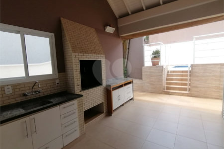 Casa para alugar com 3 quartos, sendo 1 suíte, no condomínio Recanto dos Paturis, Vinhedo - SP