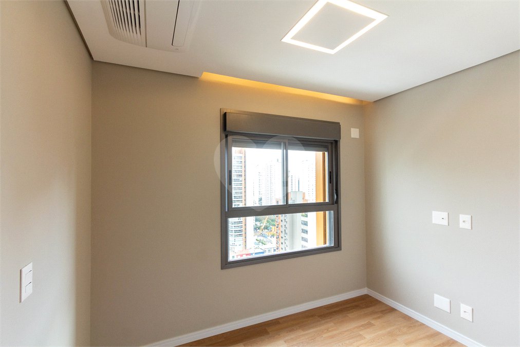 Apartamento à venda ou para alugar com 3 suítes em Moema, São Paulo, SP