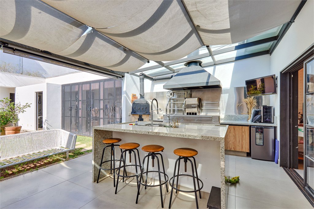 Casa Térrea à venda com 3 suítes em Alto da Boa Vista, São Paulo, SP