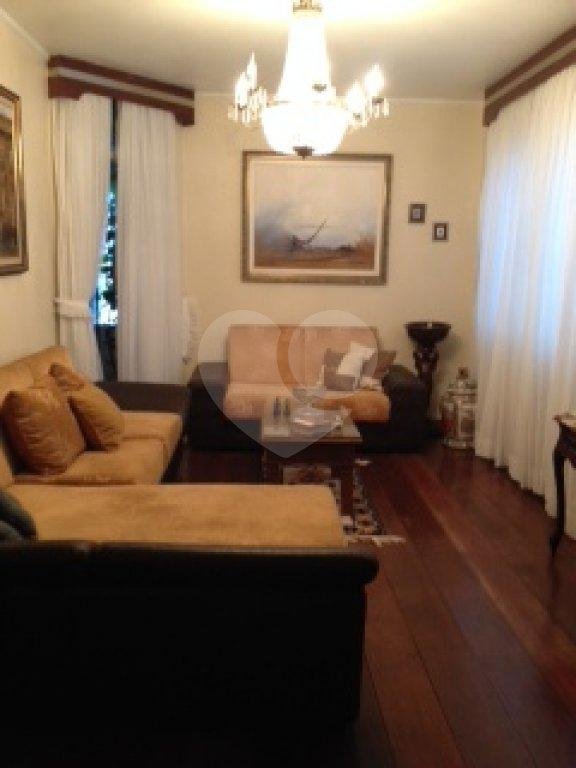 Sobrado para alugar com 3 quartos, sendo 1 suíte, em Vila Ester (zona Norte), São Paulo, SP