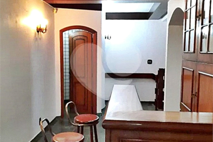 Sobrado à venda com 4 quartos, sendo 2 suítes, em Santana, São Paulo, SP