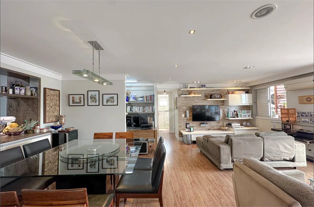 Apartamento à venda com 2 quartos, sendo 1 suíte,  em Água Branca, São Paulo, SP