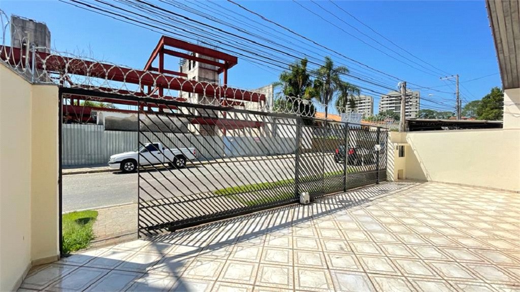 Casa à venda com 3 quartos, sendo 1 suíte, em Jardim Pires de Mello, Sorocaba, SP