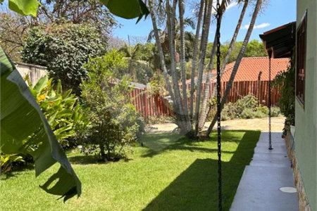 Casa para Venda ou Locação com opção de estar mobiliado no Condomínio Recanto Florido – Vinhedo/SP
