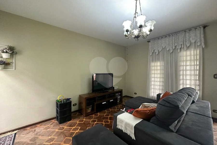 Casa à venda com 5 quartos, sendo 1 suíte, em Vila Rezende, Piracicaba, SP