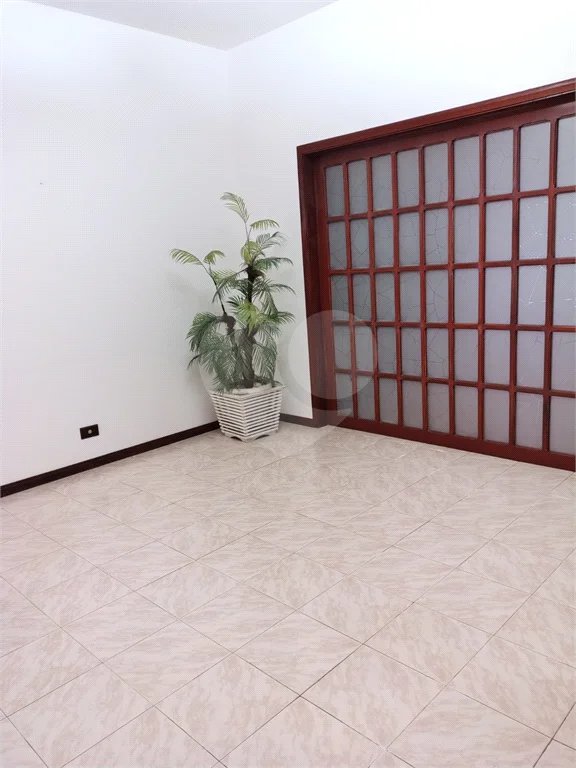 Casa à venda ou para alugar com 5 quartos, sendo 2 suítes, em Jardim Dos Estados, Poços de Caldas - MG