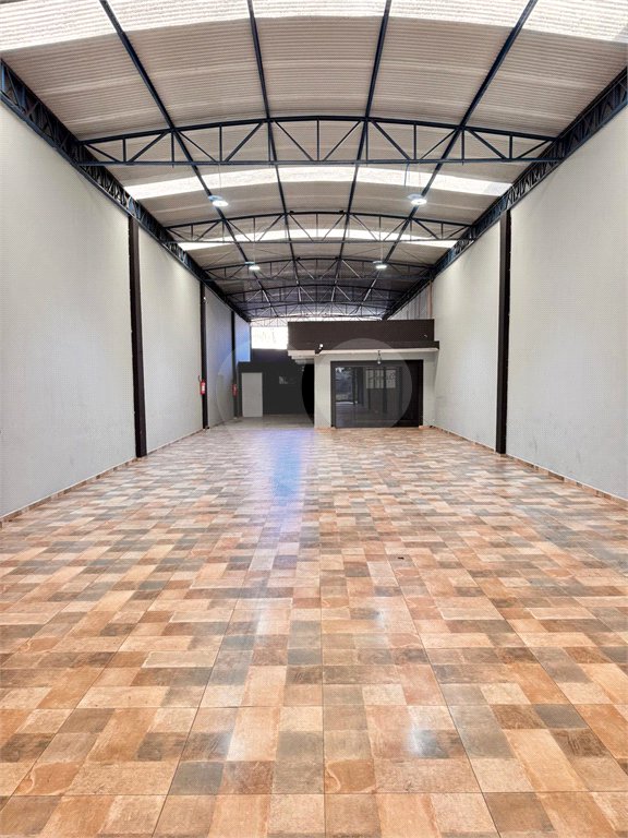 Salão para alugar no Centro, Suzano, SP