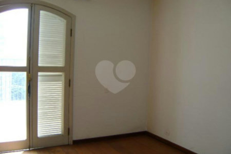 Cobertura à venda com 3 quartos, sendo 2 suítes, em Vila Sofia, São Paulo, SP