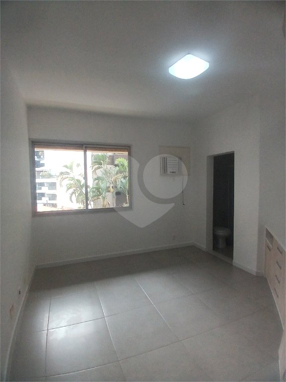 Apartamento à venda com 2 quartos, sendo 1 suíte, em Lagoa, Rio de Janeiro, RJ