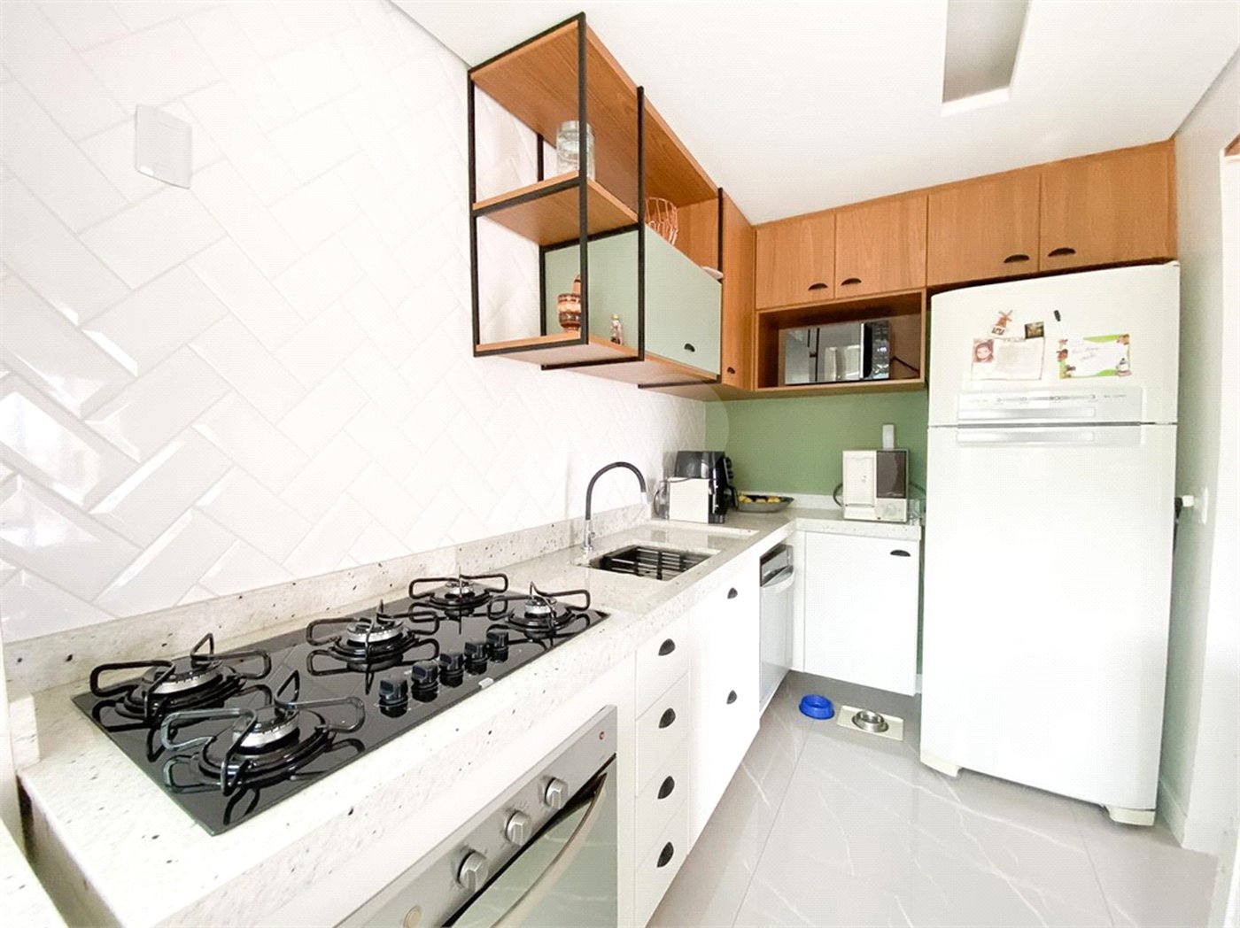 Apartamento à venda com 3 quartos, sendo 1 suíte, em Vila Paiva, São Paulo, SP
