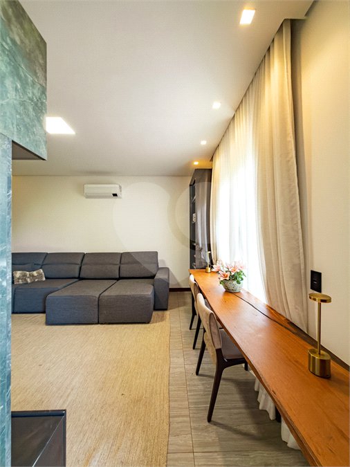 Casa à venda com 3 suítes no condomínio Primavera, Salto - SP