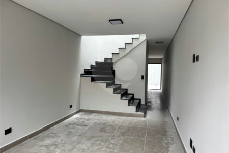 Casa em condomínio à venda com 3 quartos, sendo 1 suíte,  em Vila Alpina, São Paulo, SP