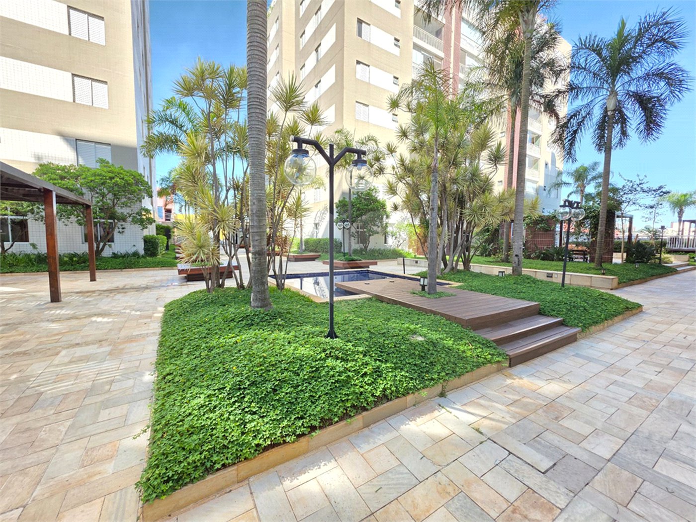 Apartamento à venda com 4 quartos, sendo 1 suíte, em Vila Polopoli, São Paulo, SP