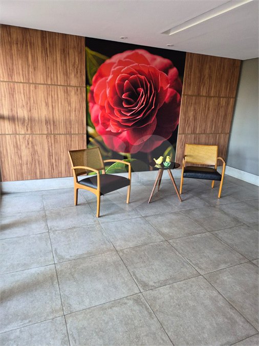 Apartamento à venda com 3 quartos, sendo 1 suíte,  em Cidade São Francisco, São Paulo, SP