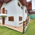 Casa à venda com 4 quartos, sendo 3 suítes, no condomínio Morada da Serra, São José dos Campos - SP