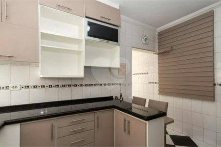 Casa à venda com 5 quartos, sendo 1 suíte, em Vila Rosália, Guarulhos, SP