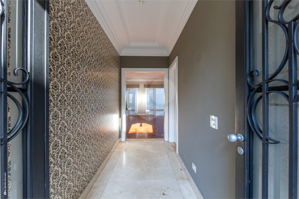 Casa à venda com 4 suítes no condomínio Saint Germain, São Paulo - SP