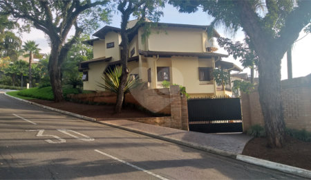 Casa à venda com 5 quartos, sendo 2 suítes,  no condomínio Vinhas da Vista Alegre - Lado Sede, Vinhedo - SP