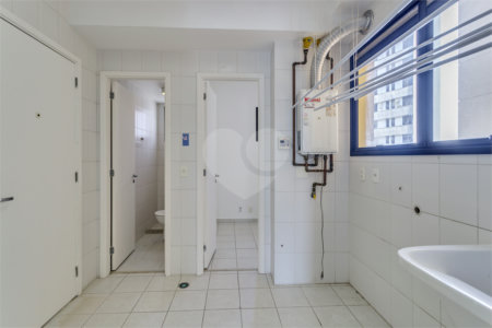 Apartamento à venda com 3 quartos, sendo 1 suíte, em Morumbi, São Paulo, SP