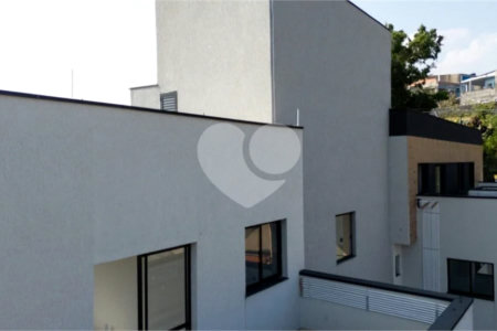 Casa à venda com 2 quartos no condomínio Residencial Laura, São Paulo - SP