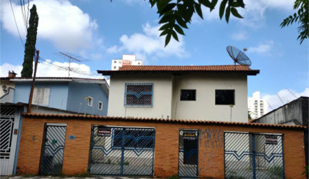 Sobrado à venda com 3 suítes em Jardim Vazani, São Paulo, SP