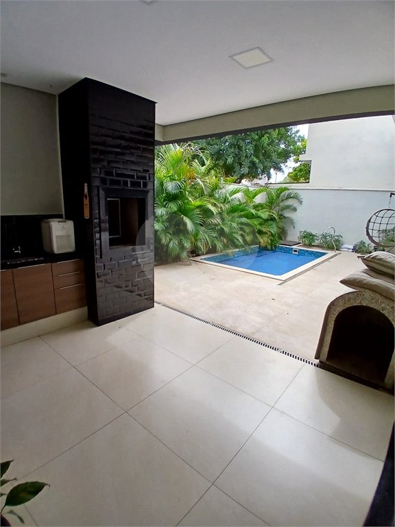 Casa à venda com 3 quartos, sendo 1 suíte, no condomínio Jardim, Sorocaba - SP
