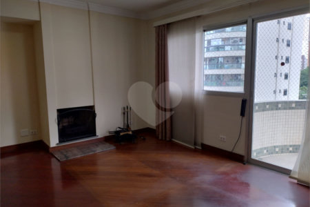 Apartamento para alugar com 3 suítes em Campo Belo, São Paulo, SP