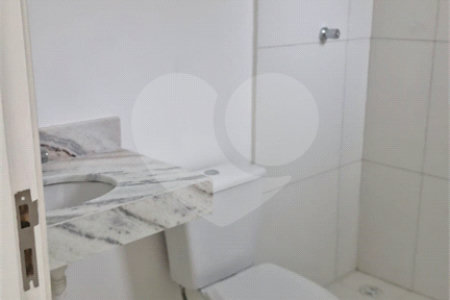 Casa à venda com 2 suítes em Jardim Sarah, São Paulo, SP