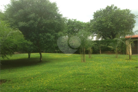 Casa à venda com 5 quartos, sendo 3 suítes, no condomínio Recanto das Flores, Indaiatuba - SP