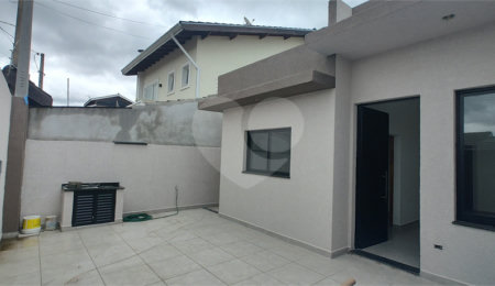 Casa Térrea à venda com 3 quartos, sendo 1 suíte,  em Nova Cerejeira, Atibaia, SP