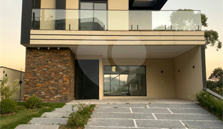 Casa à venda com 3 suítes no condomínio Aruã Brisas, Mogi das Cruzes - SP