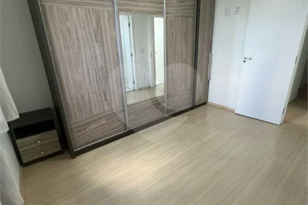 APARTAMENTO de 2 quartos (1 suíte) á venda em Santo André, 75m², 2 garagens fixas e cobertas, é entrar e morar!
