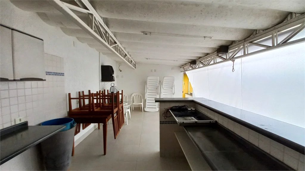Sobrado à venda com 3 quartos, sendo 1 suíte,  em Vila Gomes, São Paulo, SP