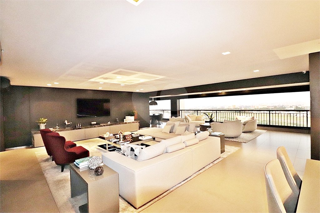 Apartamento à venda com 3 suítes em Santana, São Paulo, SP