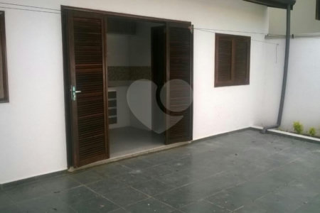 Casa Térrea à venda com 4 suítes em Interlagos, São Paulo, SP